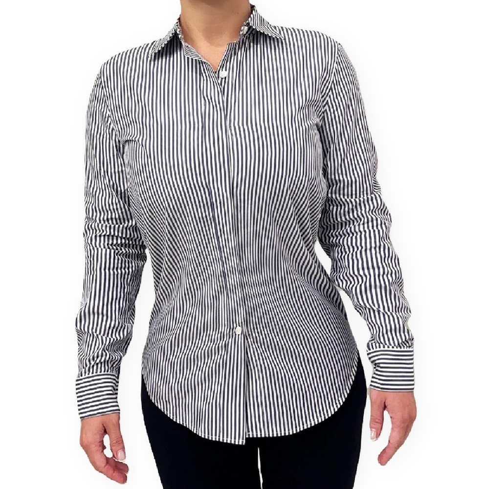 Theory Sear Sucker Blue and White Button Up Collar Shirt - Picture 2 of 3